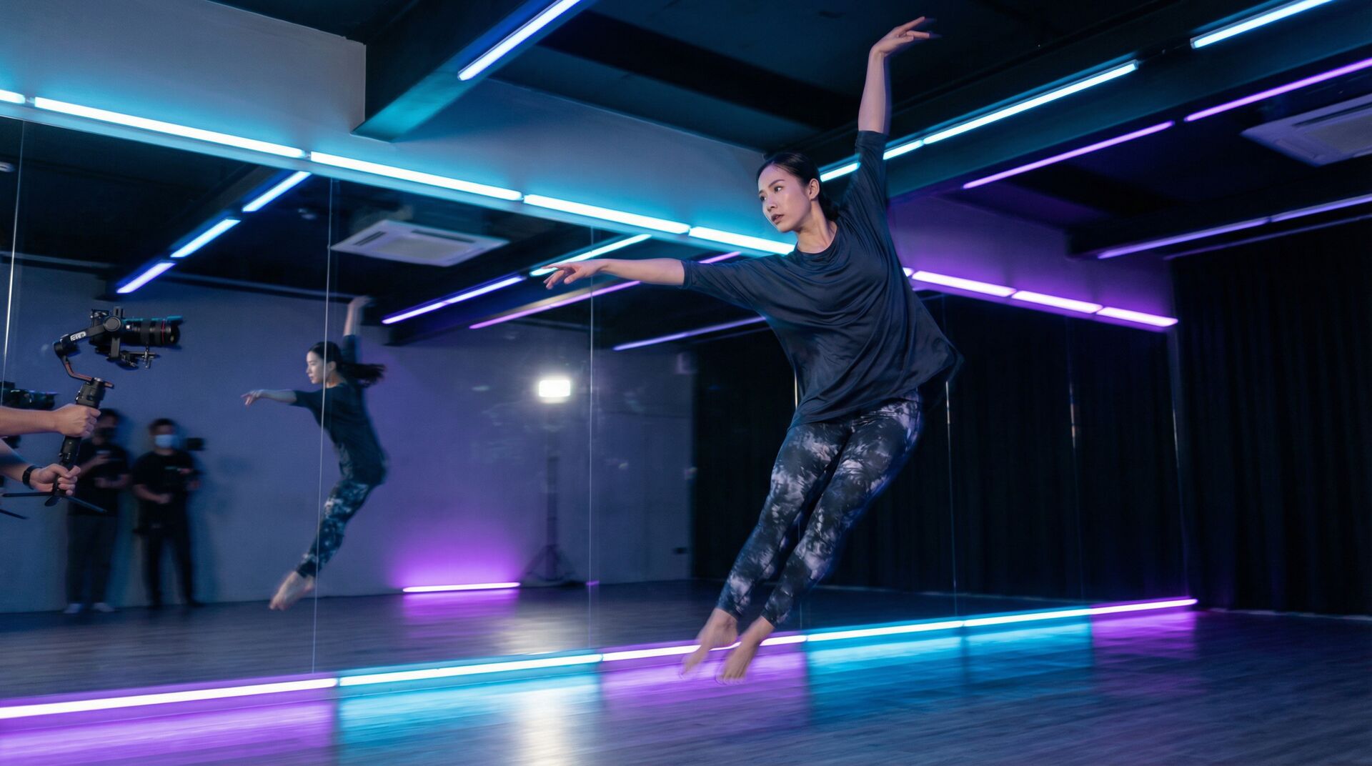 黄色仓库舞蹈视频